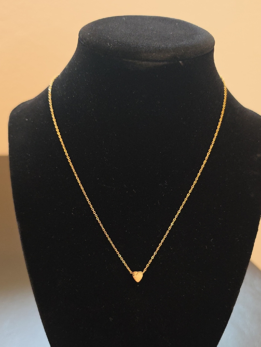 Gold Heart Pendant Necklace - Delicate Women's Jewelry
